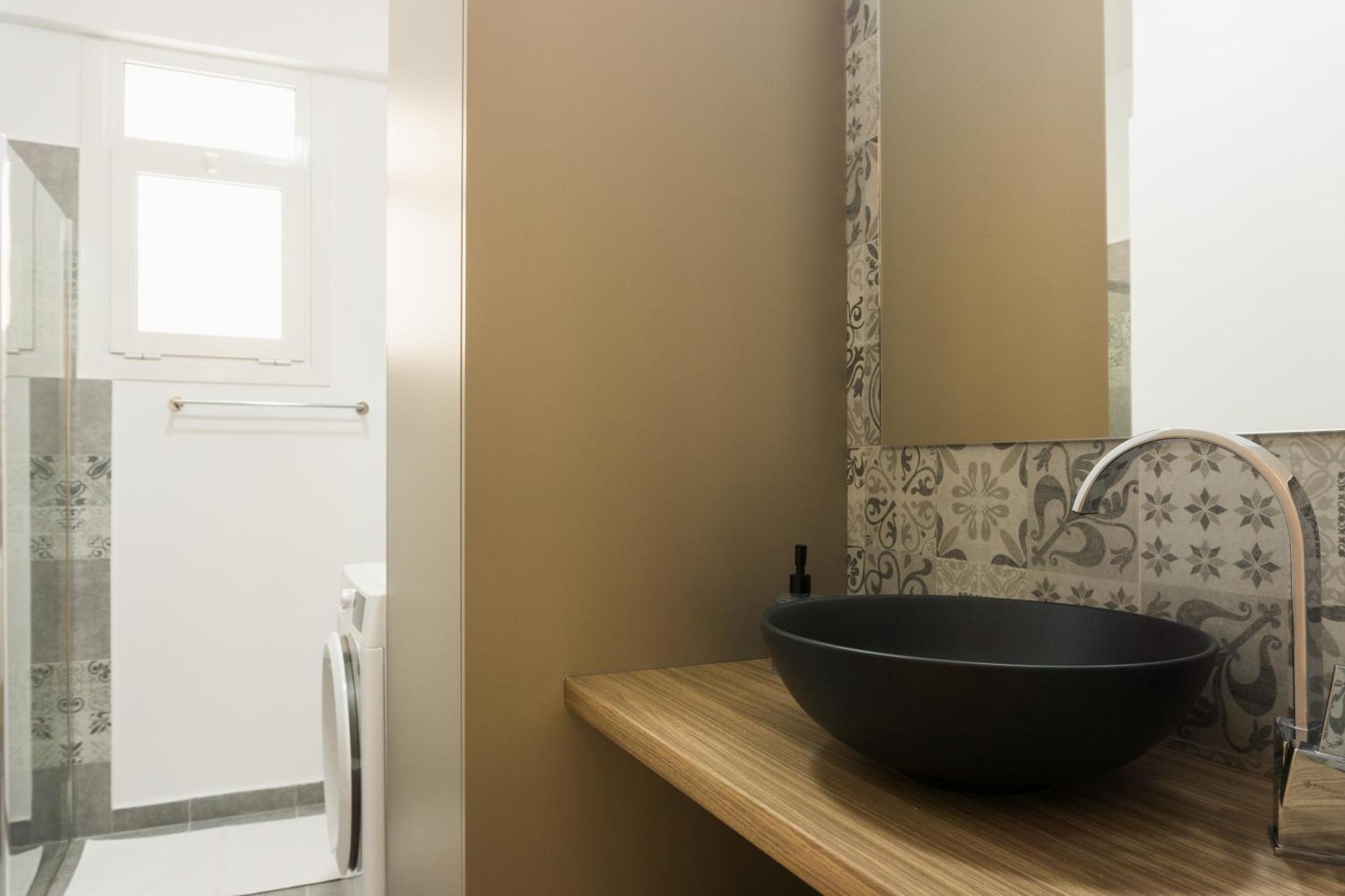 Comfort Zone Apartment In The Heart Of Афины Экстерьер фото